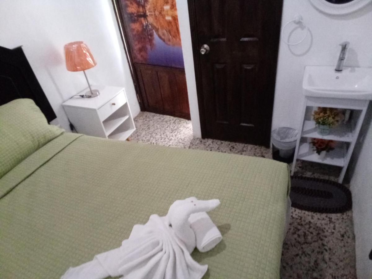 סן פדרו סולה Seven Days Hotel מראה חיצוני תמונה